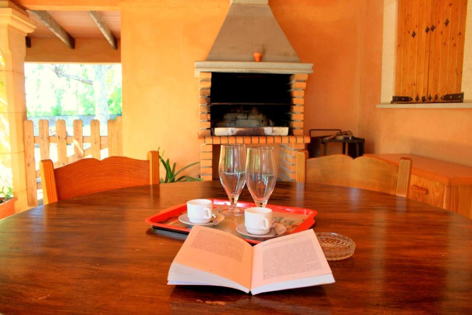 Finca Con Piscina Es Blanquer Guest House Eksteriør bilde